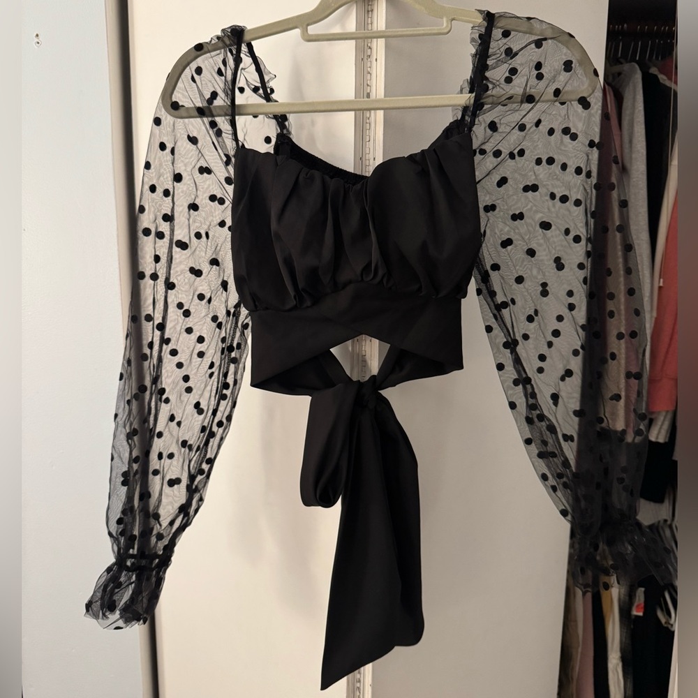 SHEIN shear polka dot sleeve crop top